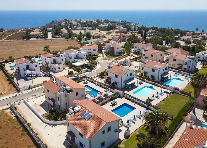 Villa Angela Coral By